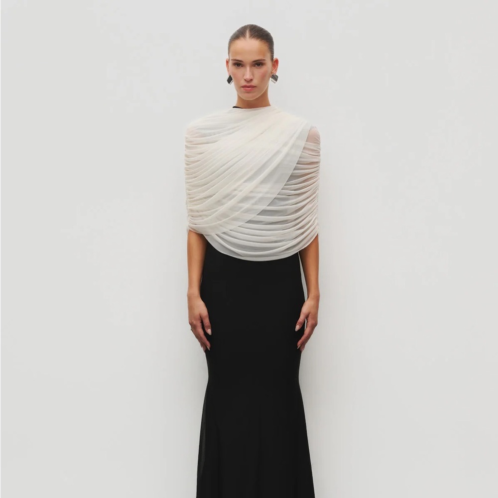 Heiress Beverly Hills Sheer Cape- with tags!